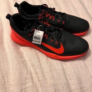 NWT Men’s Size 12 Nike Golf Shoes